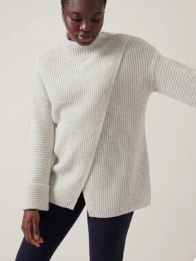 Athleta Cashmere-Wool Blend Azalea Sweater In Light Gray Size M